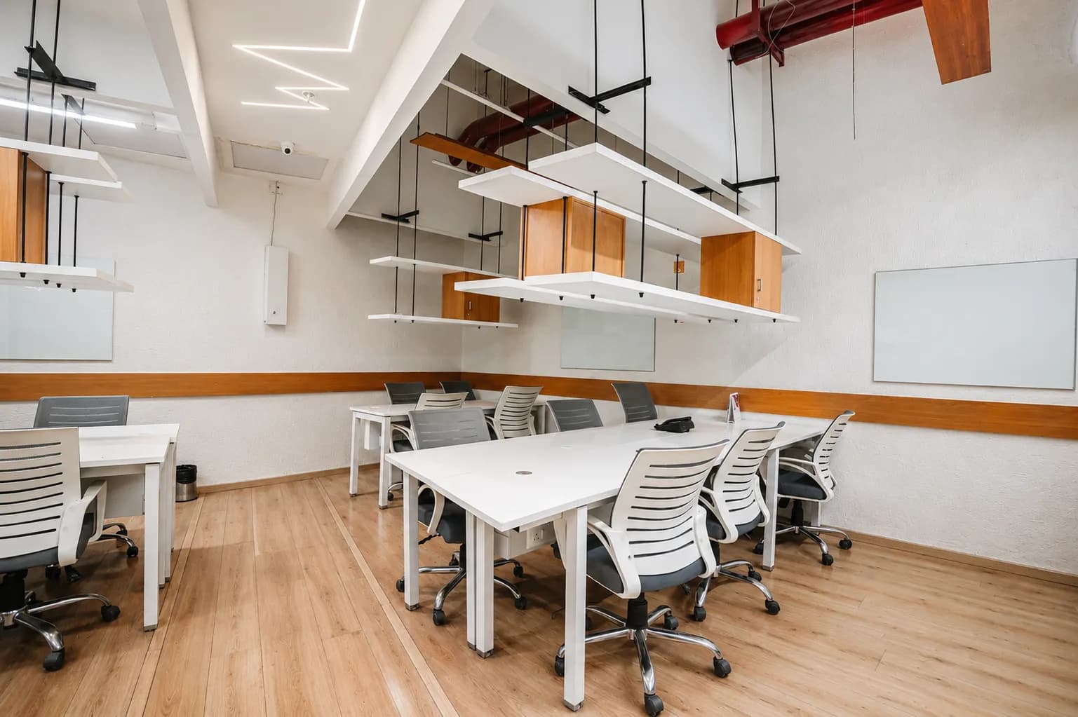 coworking space in golf course extension